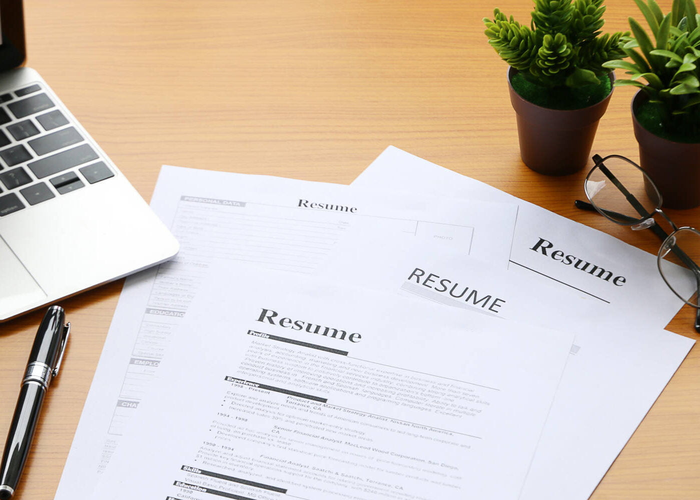 Resumes Learn Library Mac 39 s - AdobeStock 208753444 1400x1000 